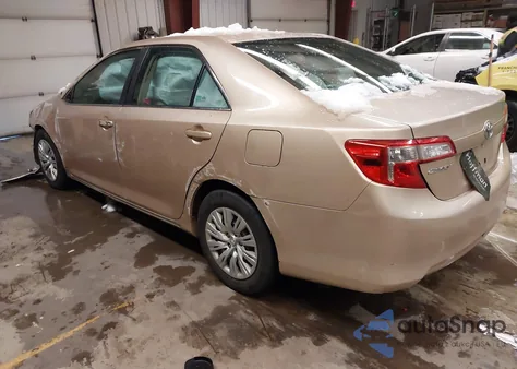 2012 Toyota Camry Le z USA, uszkodzony, nr VIN 4T4BF1FK3CR169532